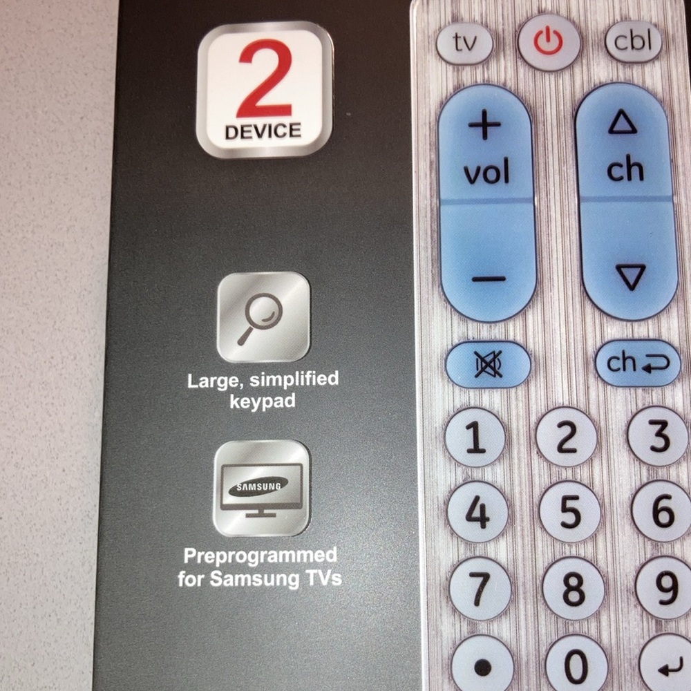 UltraPro Universal Remote - Picture 3 of 9